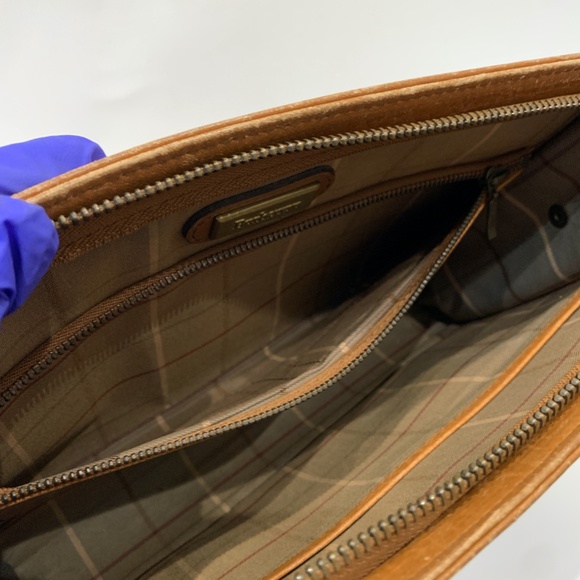 Burberrys Brwon Leather Zip Clutch sku#85582 (Gently used) - Picture 13 of 15